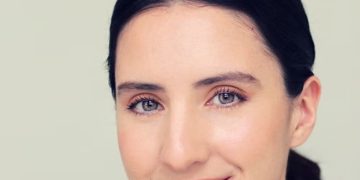 Nicole Gomes: Bridging Cultures Through Performance and Creativity