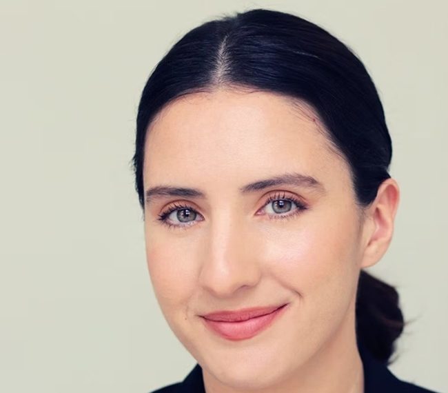 Nicole Gomes: Bridging Cultures Through Performance and Creativity